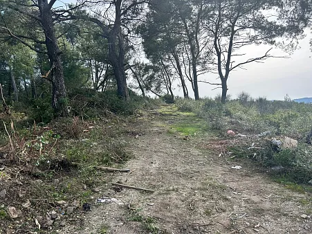 Urbanisiertes Grundstück mit Meerblick in Tivat – Mrčevac, 1602 m²